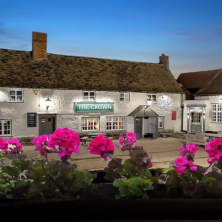 The Crown Inn Gayton  Dış mekan fotoğraf