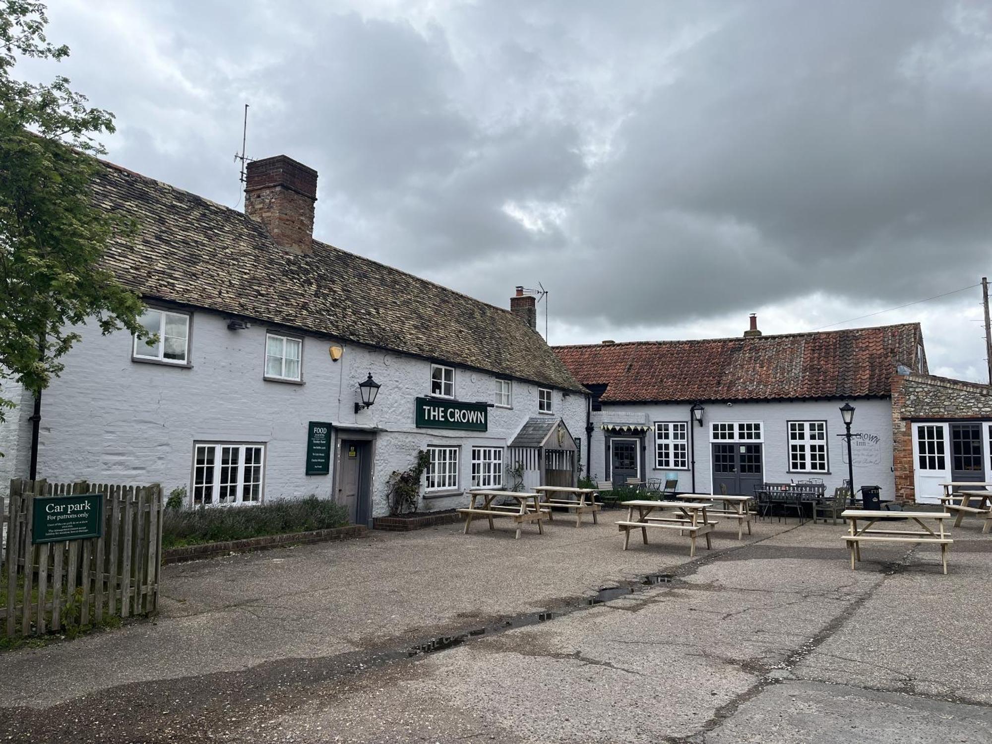 The Crown Inn Gayton  Dış mekan fotoğraf