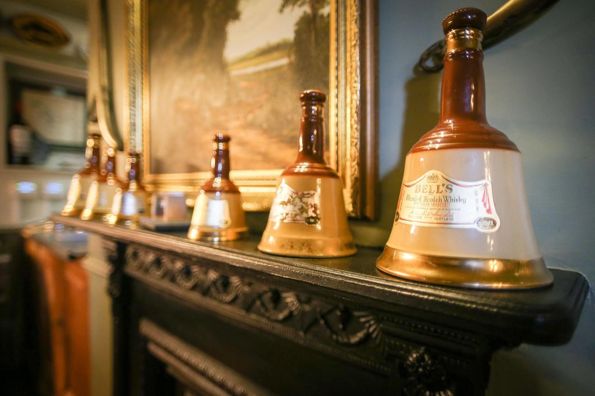 The Crown Inn Gayton  Dış mekan fotoğraf