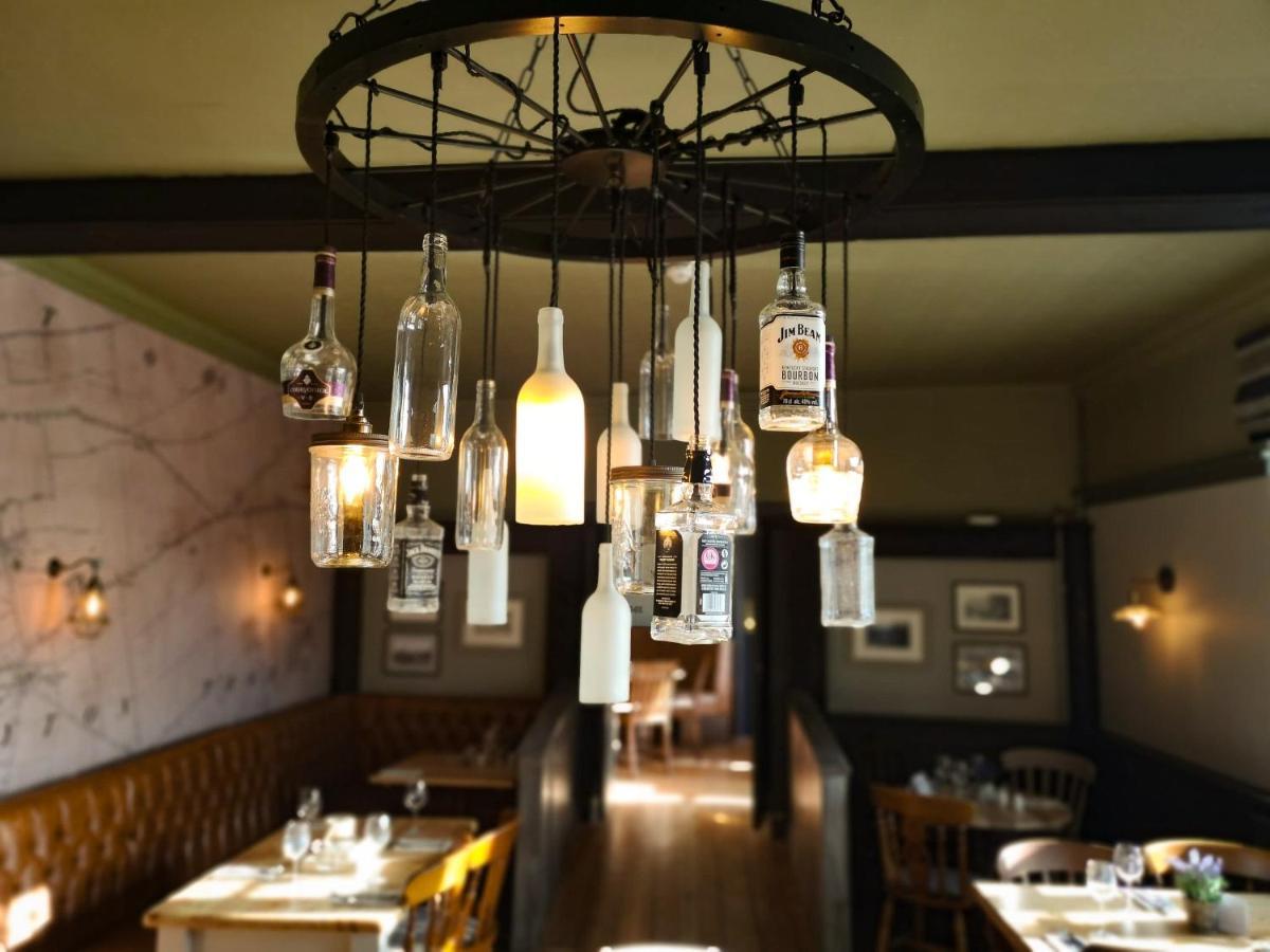 The Crown Inn Gayton  Dış mekan fotoğraf